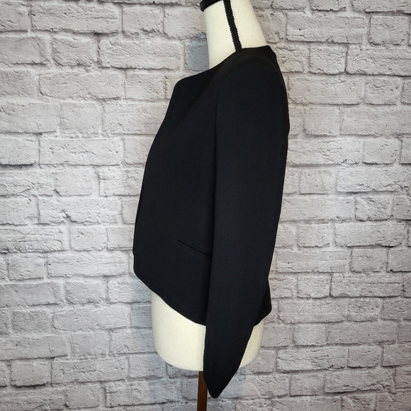 Wilfred Aritzia Blazer Black Open Front Round Neckline Side Slit Pockets Size 0 - Picture 8 of 10